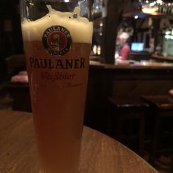 Bierpub Bierbrezl - Paulaner Weizenbier
