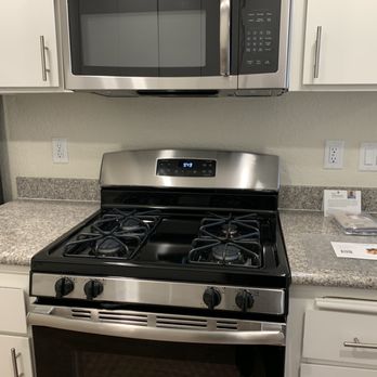 Greendale Apartments - Clean stainless steel appliances and marble countertops! - Apartments Near Me - Mountain View, California Greendale Apartments - Clean stainless steel appliances and marble countertops! - Apartments Near Me - Mountain View, California
