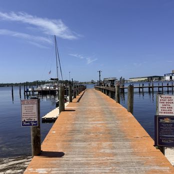 Island Time Sailing - Pier to boat - Boat Charters Near Me - Panama City Beach, Florida
