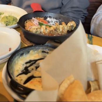 Cactus Restaurants - Alki Beach - Shrimp Fajitas and Queso - Tex-Mex Near Me - Seattle, Washington