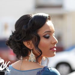Mesmerizing Kreativity - Hair & Make-up by Mesmerizing Kreativity