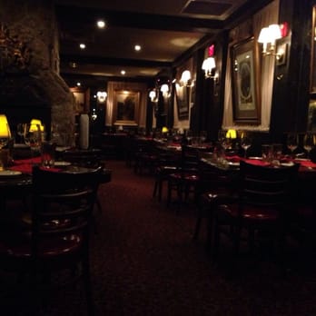 Sperry's Restaurant - Dark - Steakhouses Near Me - Franklin, Tennessee