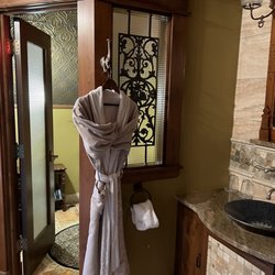 Rivertown Inn - Bathroom Oscar Wilde