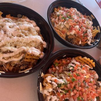 Que Onda Tacobar - Papa Loca Specialty - Tacos Near Me - Vacaville, California Que Onda Tacobar - Papa Loca Specialty - Tacos Near Me - Vacaville, California