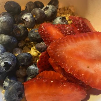 Muffin Can Stop Us - Granola - Cafes Near Me - Studio City, California