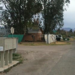 Laura's Grooming - Front of business