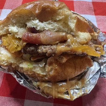 Ashton's Burger Barn - Peanut butter burger - Burgers Near Me - Salem, Utah