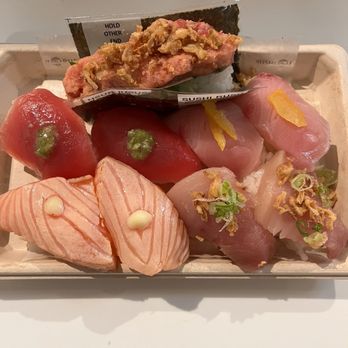 Sushi Rush - SushiRush Box - Sushi Bars Near Me - Los Angeles, California