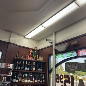 Pinocchio Restaurant - Italian Near Me - Burbank, California