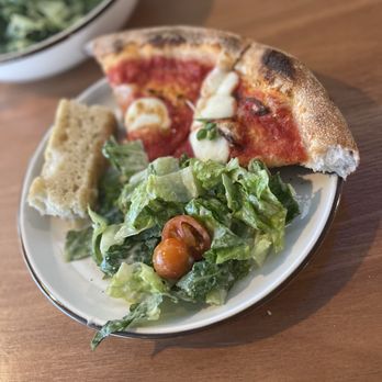 Centro Cali Brewing - Margherita Pizza and Caesar Salad - Breweries Near Me - Bakersfield, California