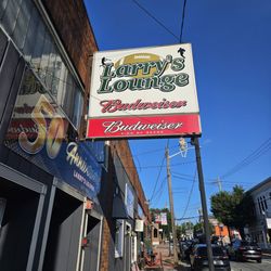 Larry's Lounge