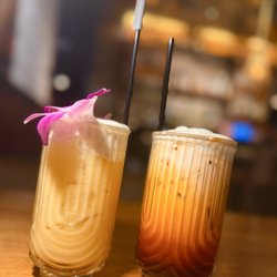 A Glass of mango sticky rice drink & Thaiger's cloud tea