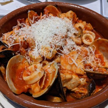 La Cabana Argentinan Steakhouse - Seafood stew - Argentine Near Me - Jackson Heights, New York
