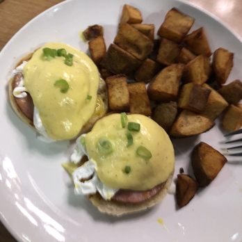 Megg's Cafe - Classic Benedict - Bakeries Near Me - Temple, Texas