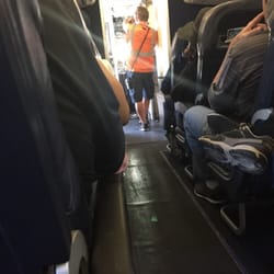 Allegiant Air - Front door won't lock shut