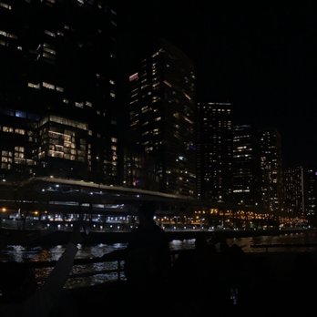 Shoreline Sightseeing - Architectural Tours Near Me - Chicago, Illinois