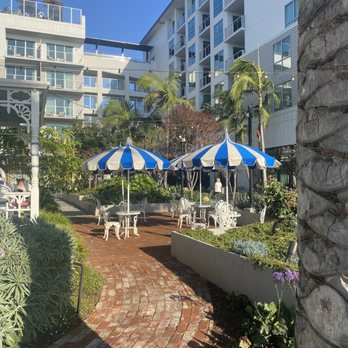 High-Pie - Outdoor patio - Themed Cafes Near Me - Oceanside, California High-Pie - Outdoor patio - Themed Cafes Near Me - Oceanside, California