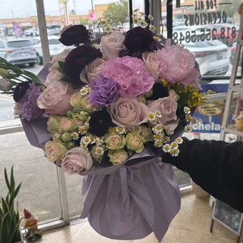 Suzy's Garden - Florists Near Me - North Hollywood, California