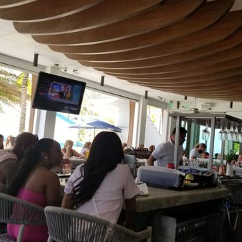 Oceanic - Bar seating - Seafood Near Me - Pompano Beach, Florida