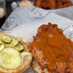 Backyard Ale House - Nashville Chicken