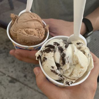 Amy's Ice Creams - Belgian Chocolate Ice Cream and Oreo Ice Cream - Ice Cream & Frozen Yogurt Near Me - Austin, Texas Amy's Ice Creams - Belgian Chocolate Ice Cream and Oreo Ice Cream - Ice Cream & Frozen Yogurt Near Me - Austin, Texas