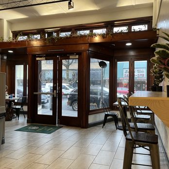 Momo’s Poke - Inside - Poke Near Me - Chico, California Momo’s Poke - Inside - Poke Near Me - Chico, California