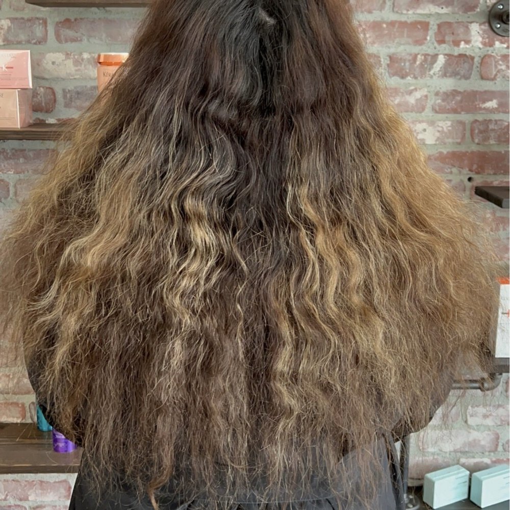 SuziStylz - Hair Salons Near Me - Los Angeles, California SuziStylz - Hair Salons Near Me - Los Angeles, California
