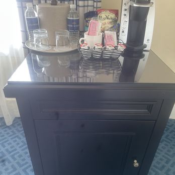 Grande Colonial - Mini fridge with complimentary snacks and drinks - Hotels Near Me - La Jolla, California Grande Colonial - Mini fridge with complimentary snacks and drinks - Hotels Near Me - La Jolla, California