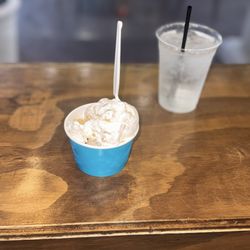 Ninety’s Dessert Bar