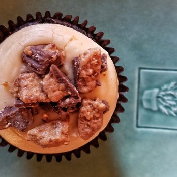 Smallcakes - Cupcakes Near Me - South Barrington, Illinois