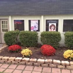 The 989 Salon & Spa LLC