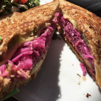 SunCafe - Reuben Sandwich - Vegan Near Me - Studio City, California