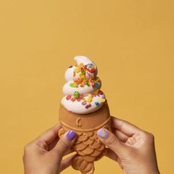 Somisomi - Soft Serve in an Ahboong