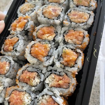 Mizu - spicy tuna, spicy salmon, spicy yellowtail rolls - Sushi Bars Near Me - West Windsor Township, New Jersey Mizu - spicy tuna, spicy salmon, spicy yellowtail rolls - Sushi Bars Near Me - West Windsor Township, New Jersey