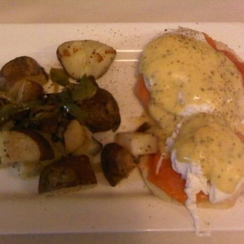 Corner House On Main - Eggs Charlotte - French Near Me - Stouffville, Ontario