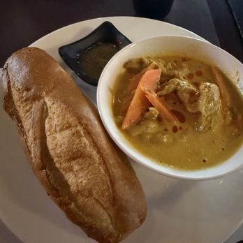 Pho Sonoma - Yellow Chicken Curry Special - Vietnamese Near Me - Petaluma, California