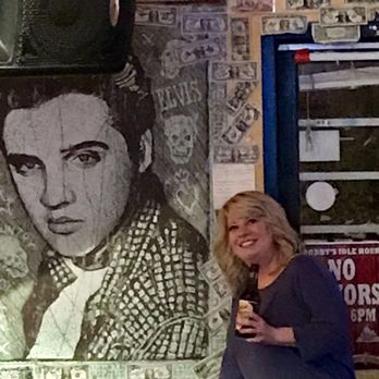 Bobby's Idle Hour Tavern - Dive Bars Near Me - Nashville, Tennessee