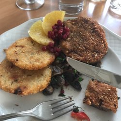 Maleks Café Daheim - Red deer Schnitzel with Bambi (potatoes based) and mushrooms.