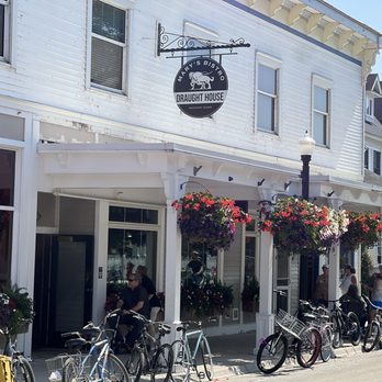 Mary's Bistro Draught House - Entrance - New American Near Me - Mackinac Island, Michigan Mary's Bistro Draught House - Entrance - New American Near Me - Mackinac Island, Michigan