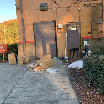 Popeyes Louisiana Kitchen - Very unkept back door. Manager not doing their job. - Fast Food Near Me - Pelham, Alabama Popeyes Louisiana Kitchen - Very unkept back door. Manager not doing their job. - Fast Food Near Me - Pelham, Alabama