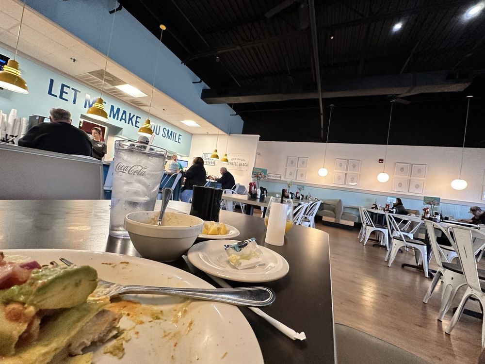 Eggs Up Grill
