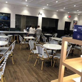 Paris Baguette - Pretty dining room - Bakeries Near Me - Dallas, Texas Paris Baguette - Pretty dining room - Bakeries Near Me - Dallas, Texas