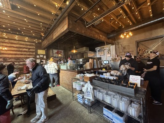 Hometown Bar-B-Que by null