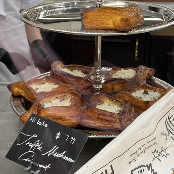 Hi Bake  - Bakeries Near Me - Beverly Hills, California
