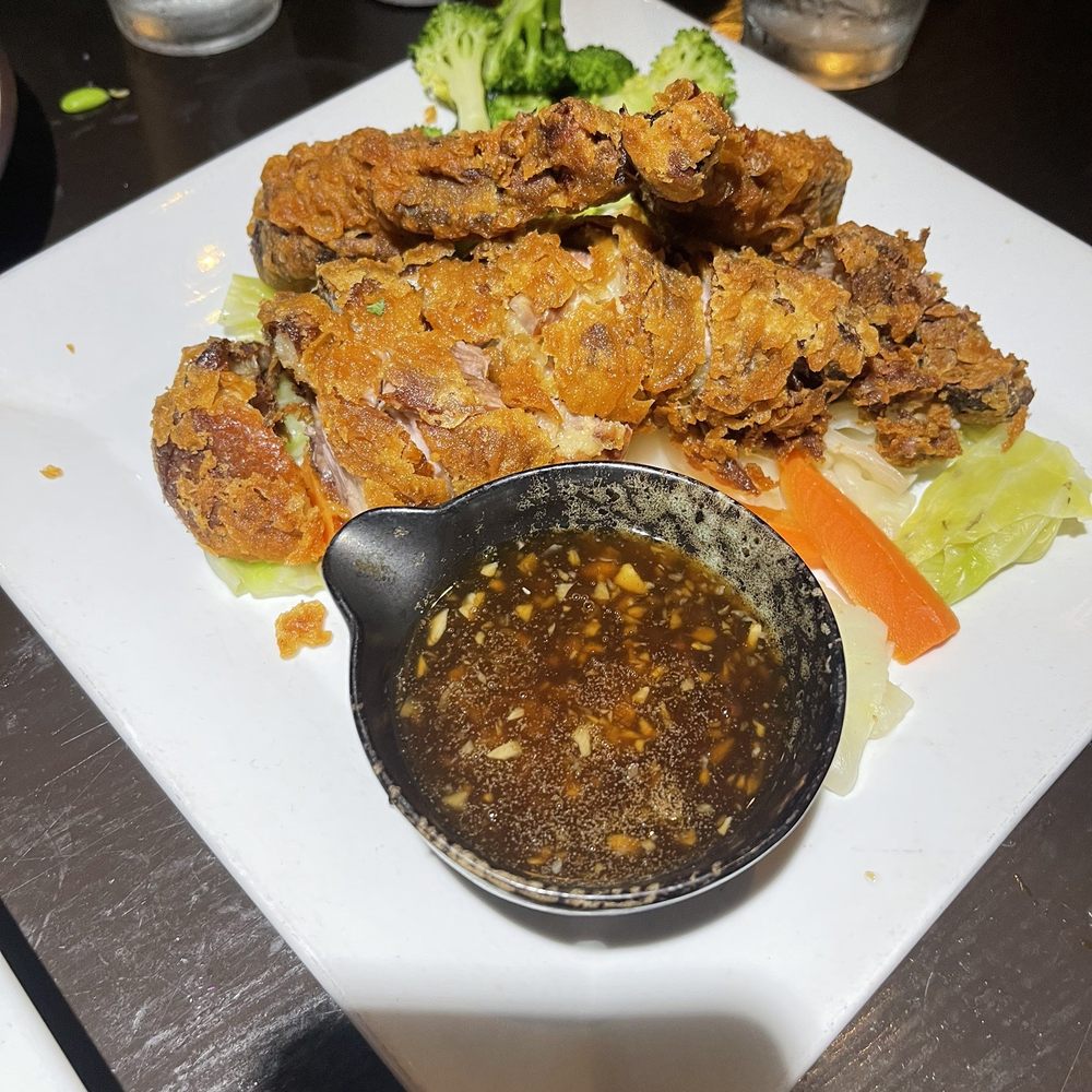 Jasmine - crispy duck with tamarind sauce - Thai Near Me - Brentwood, Tennessee