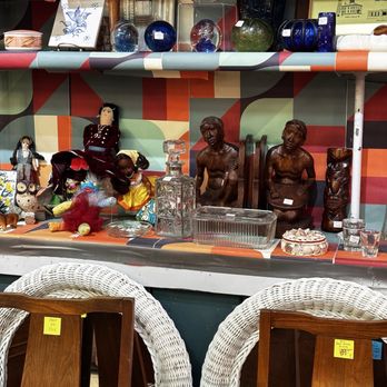 Room Service Vintage - Antiques Near Me - Austin, Texas