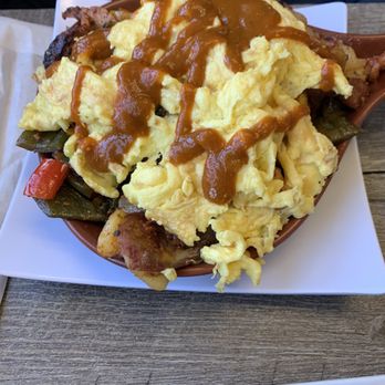 Pastores + Brunch - Skillet special - Mexican Near Me - Chicago, Illinois