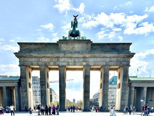 Brandenburg Gate by null