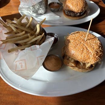 Luke's Kitchen and Bar - FISH & Chips Sandwich - Seafood Near Me - Orlando, Florida