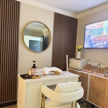 Secret Nail Studio - Nail Salons Near Me - Tustin, California Secret Nail Studio - Nail Salons Near Me - Tustin, California